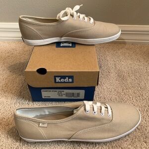 Keds the perfect Spring and Summer on-the-go shoe!